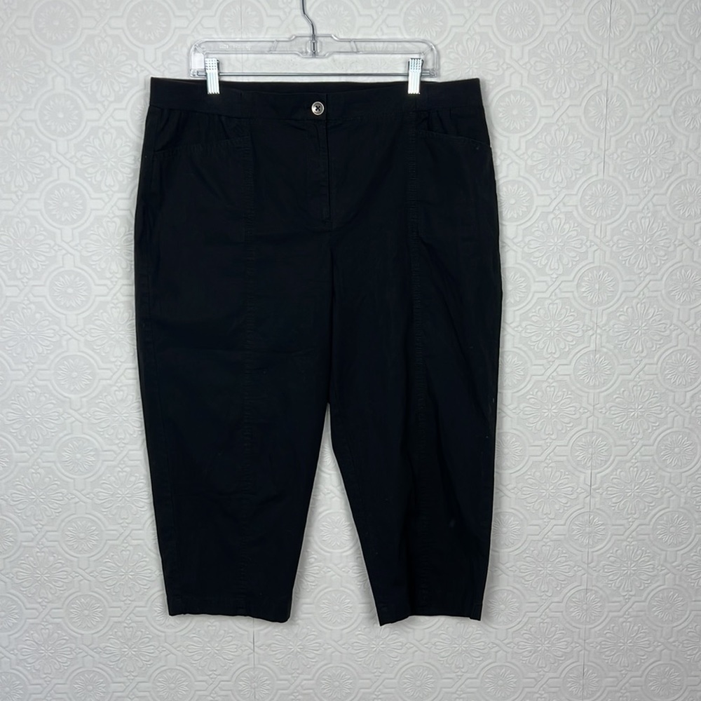 Chicos Straight Leg Fitigues Capri‎ Pants Cropped Black Cotton Trousers Slacks